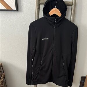 Mammut Men's Black Aconcagua Jacket